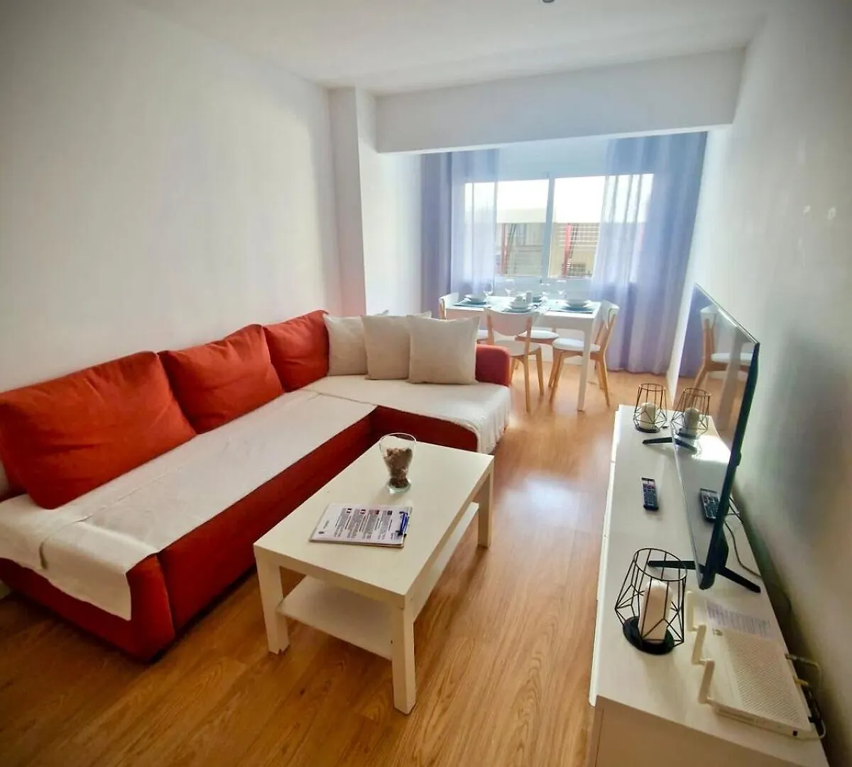 Moderno Apartamento Plz De La Merced Màlaga