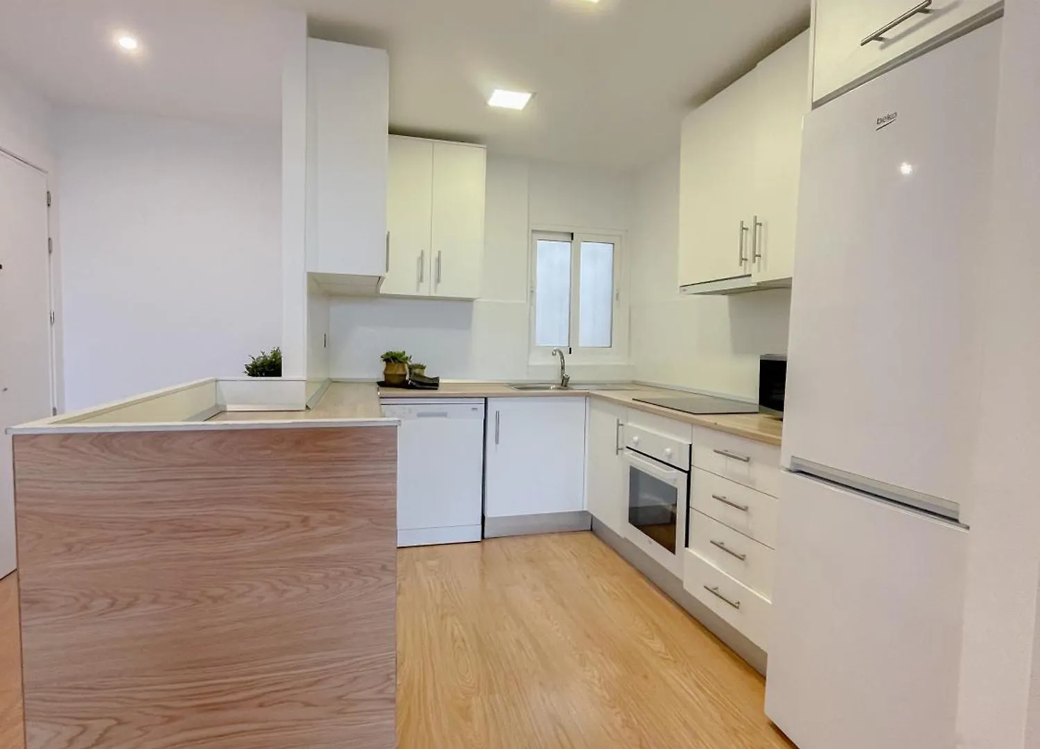 Moderno Apartamento Plz De La Merced Màlaga 0*,