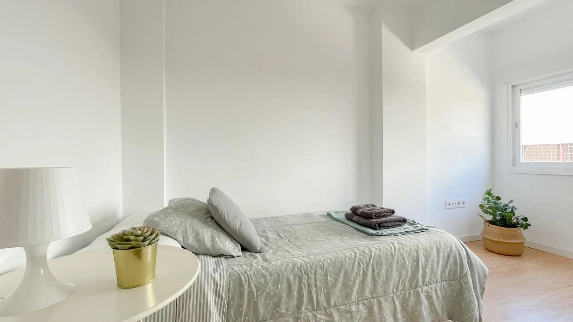 Apartment Moderno Apartamento Plz De La Merced Malaga Spain