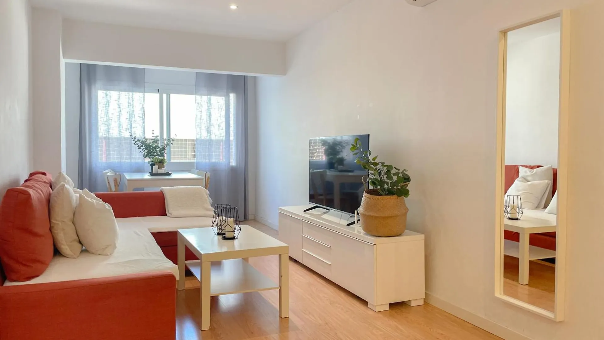 Apartment Moderno Apartamento Plz De La Merced Malaga