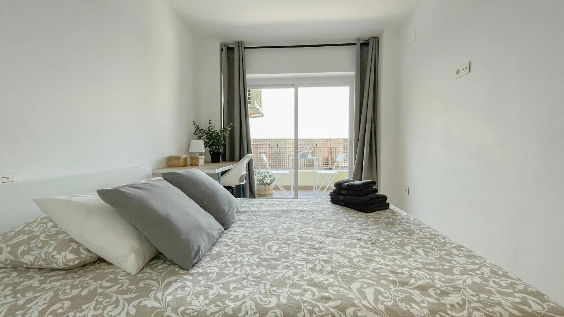 Moderno Apartamento Plz De La Merced Malaga Spain