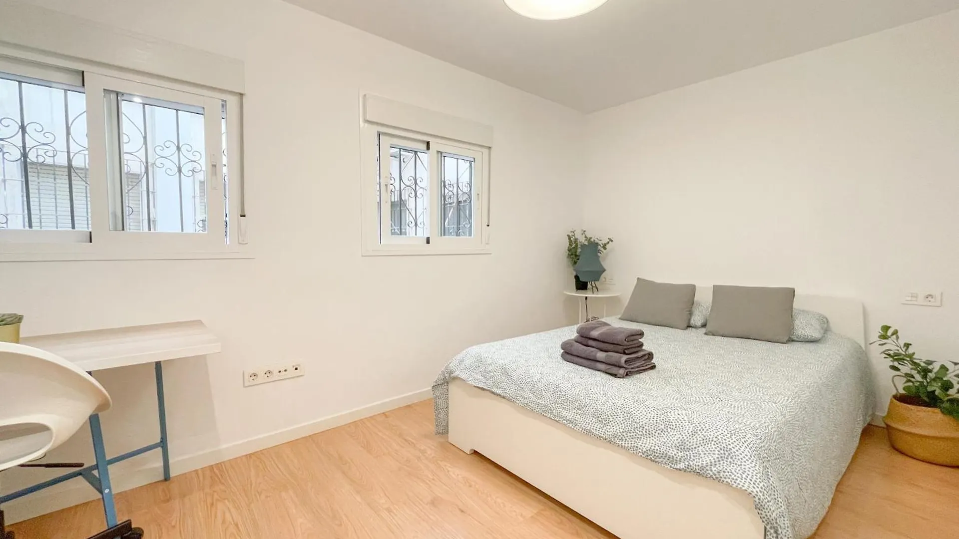 Moderno Apartamento Plz De La Merced Malaga Apartment